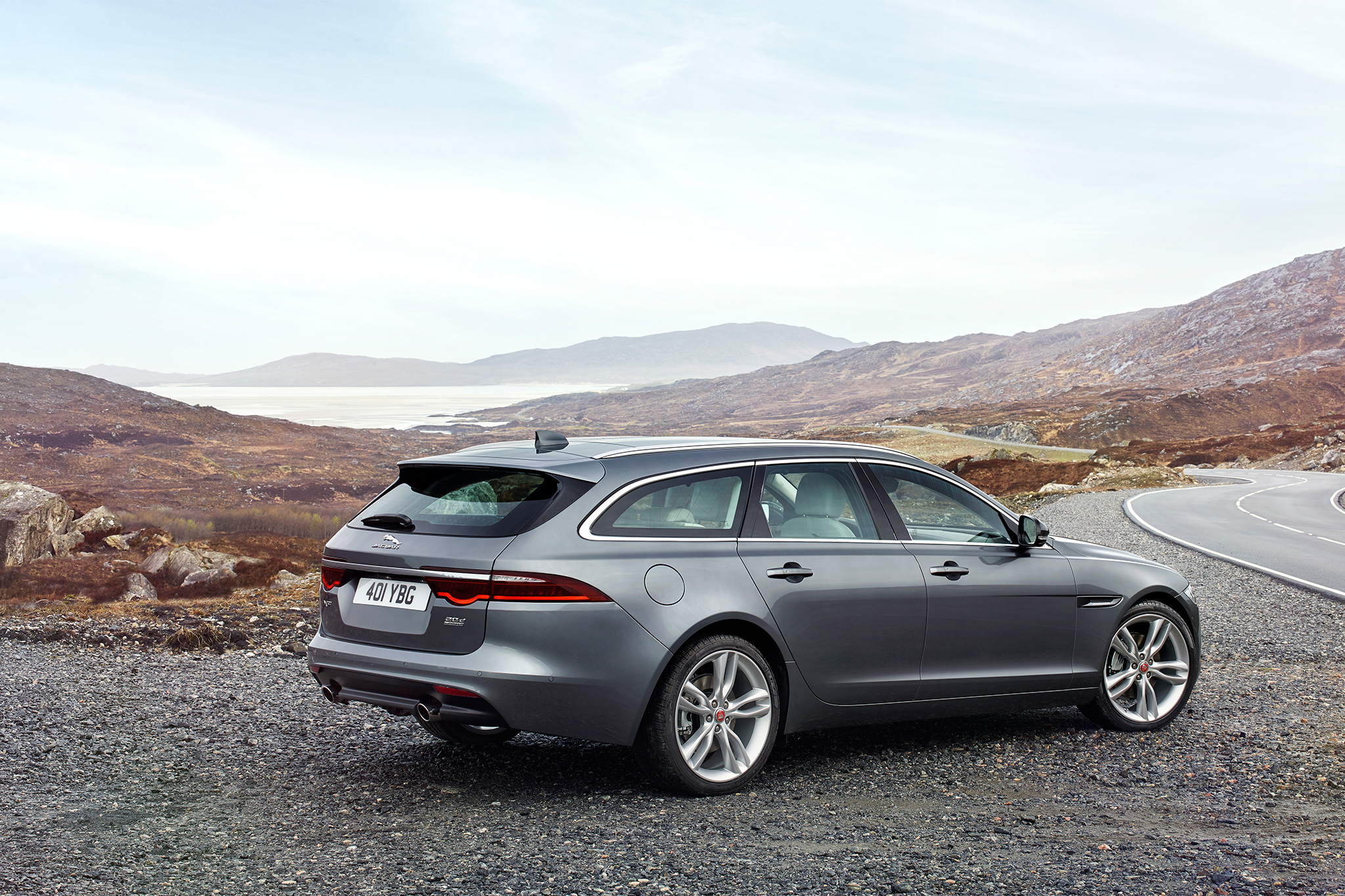 2018-Jaguar-XF-Sportbrake-rear-three-quarter-02.webp