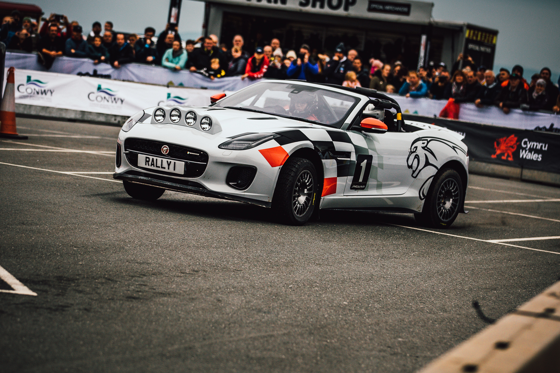 A-Jag-01.webp