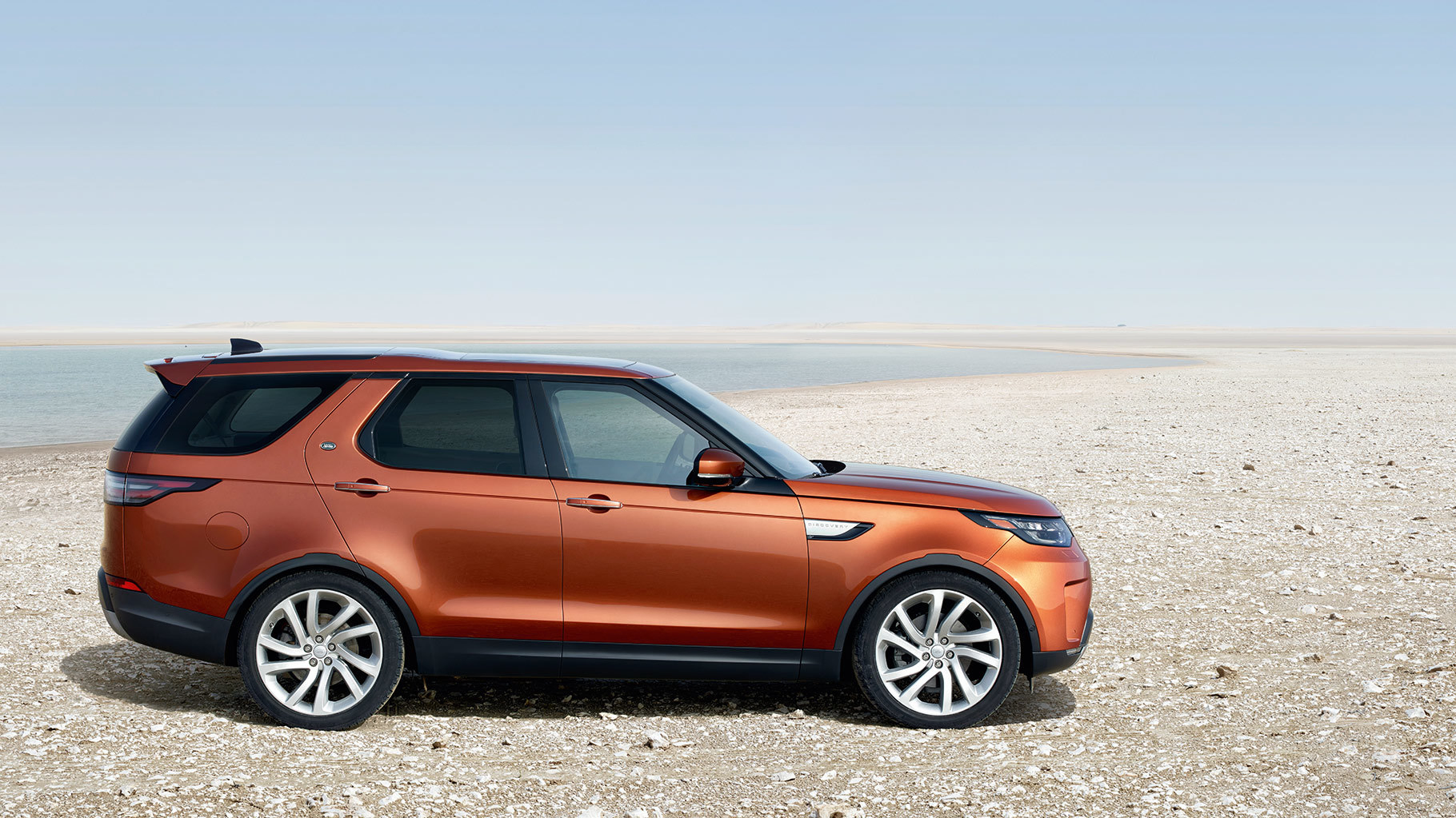 LAND-ROVER-ALL-NEW-DISCOVERY1.webp