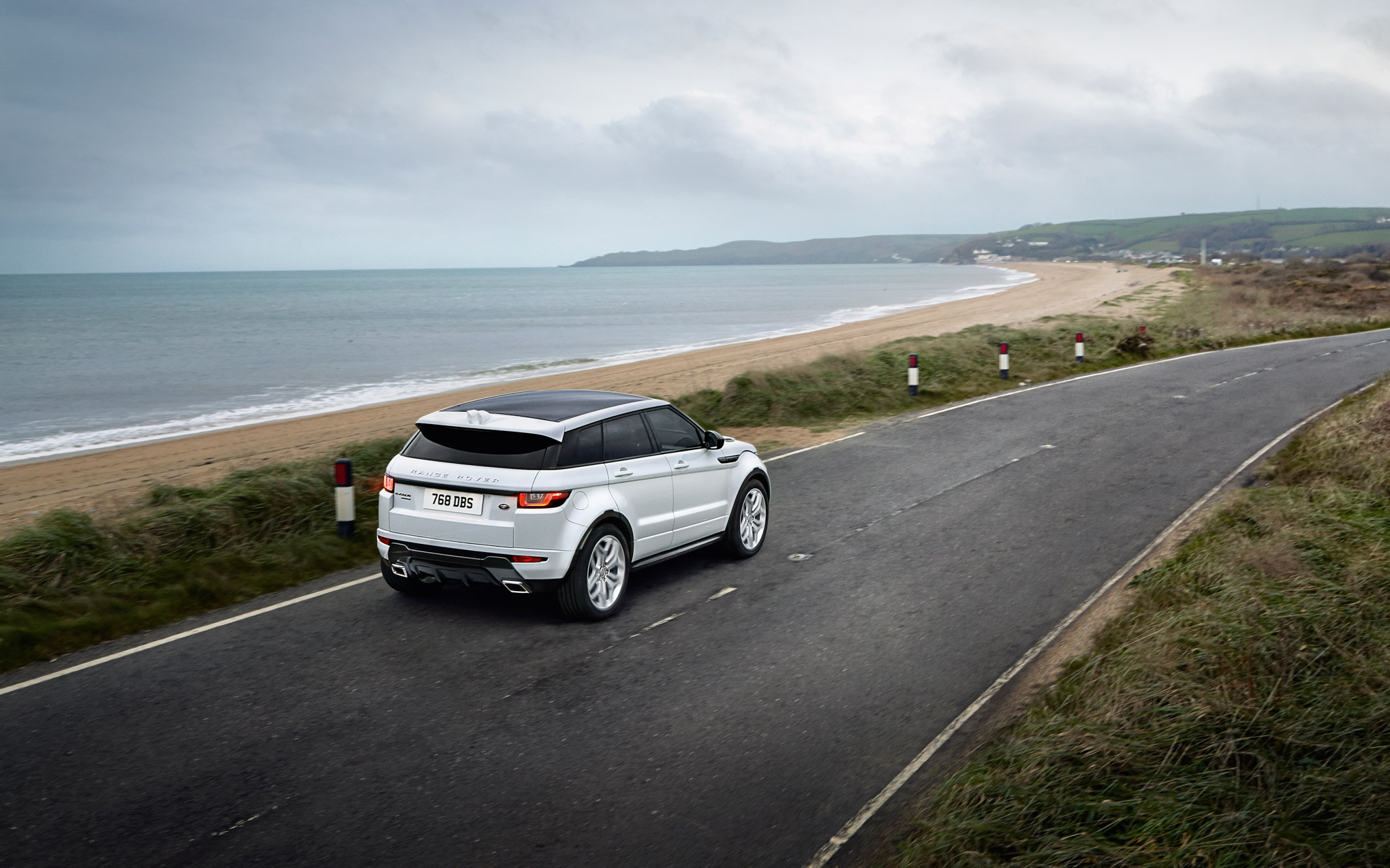 Land-Rover_Evoque-L538_L538_17_EXT_LOC101_PR_FIN_Web.webp