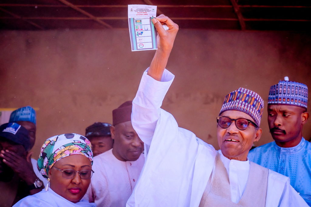 Nigeria holds presidential and parliamentary elections
